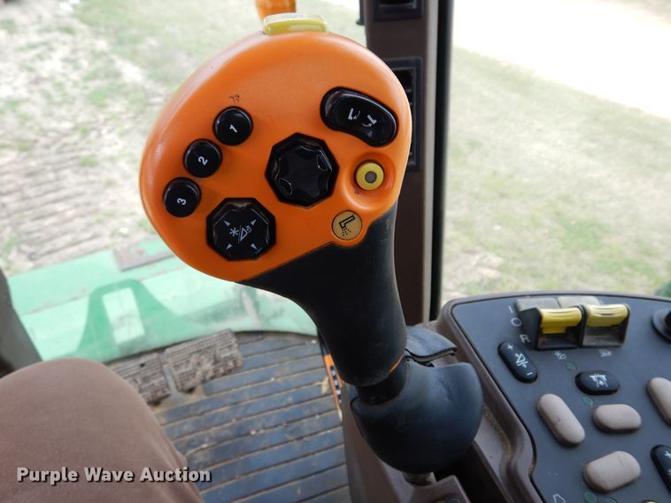 image for item DK0334 2004 John Deere 9760 STS  RWA combine