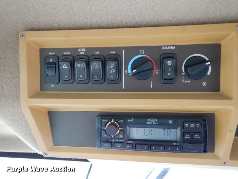 image for item DK0334 2004 John Deere 9760 STS  RWA combine