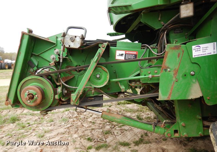 image for item DK0334 2004 John Deere 9760 STS  RWA combine