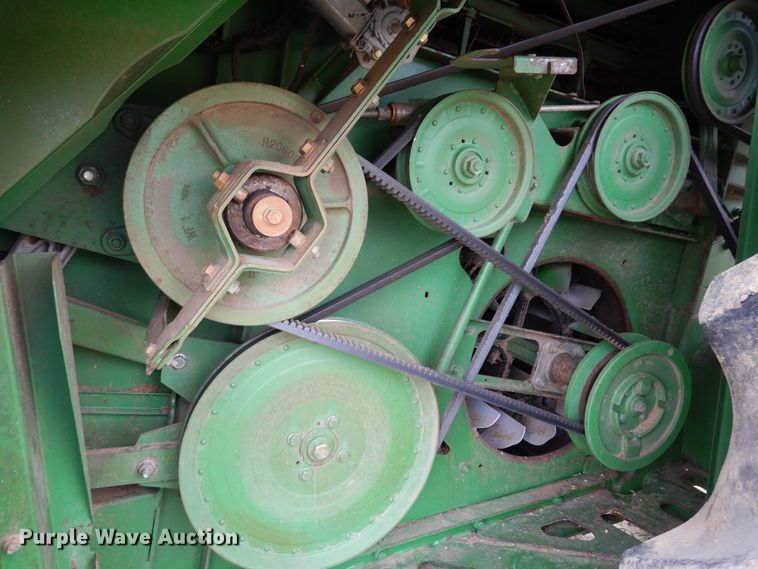 image for item DK0334 2004 John Deere 9760 STS  RWA combine