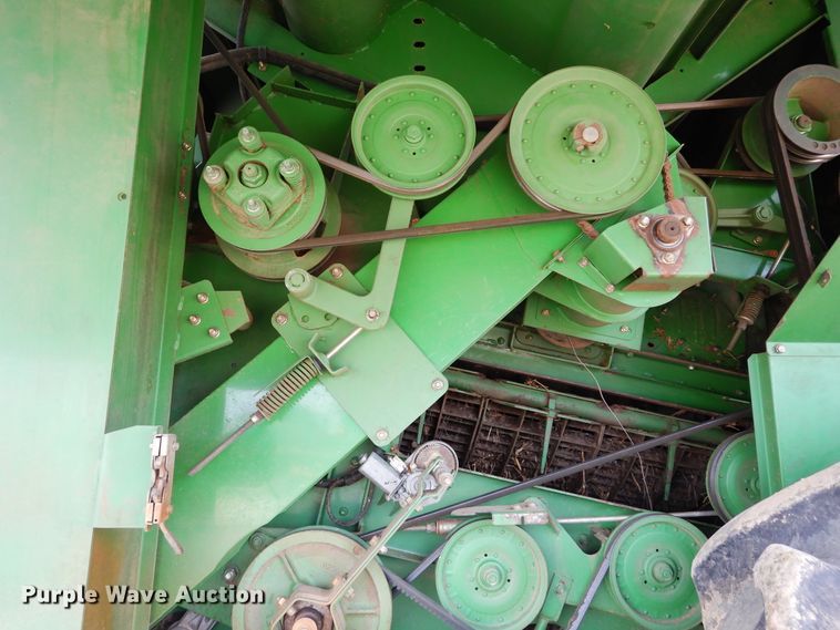 image for item DK0334 2004 John Deere 9760 STS  RWA combine