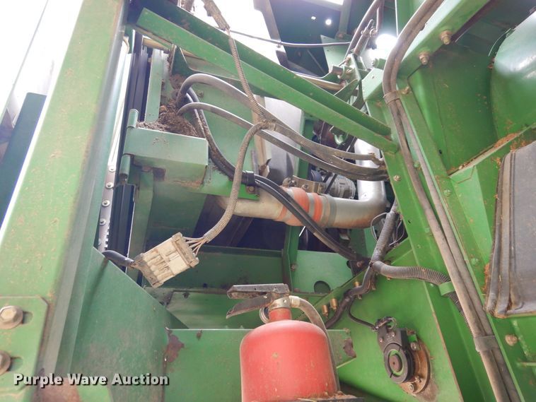 image for item DK0334 2004 John Deere 9760 STS  RWA combine