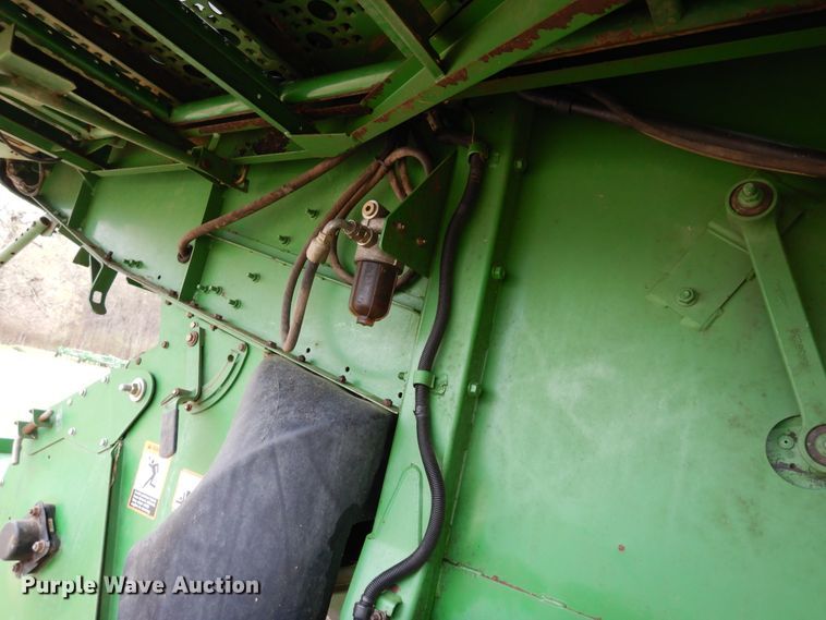 image for item DK0334 2004 John Deere 9760 STS  RWA combine