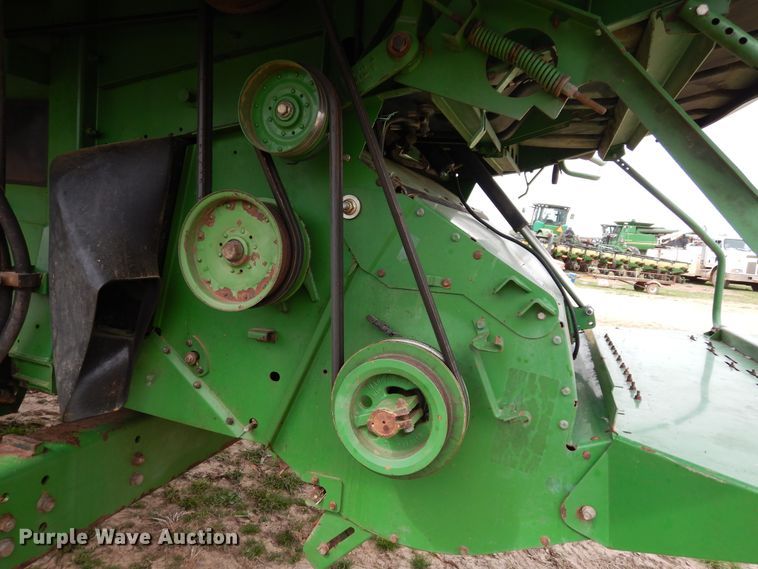 image for item DK0334 2004 John Deere 9760 STS  RWA combine