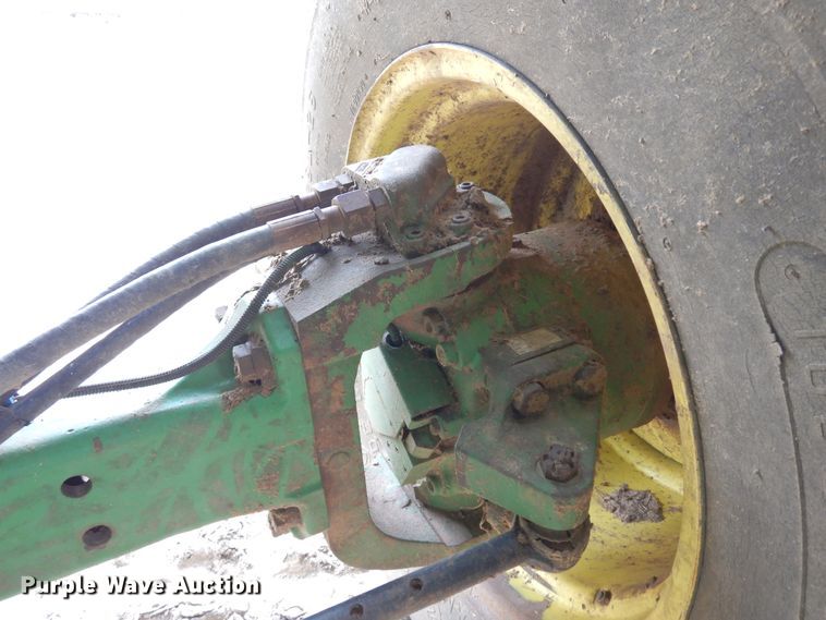 image for item DK0334 2004 John Deere 9760 STS  RWA combine