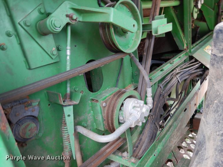 image for item DK0334 2004 John Deere 9760 STS  RWA combine