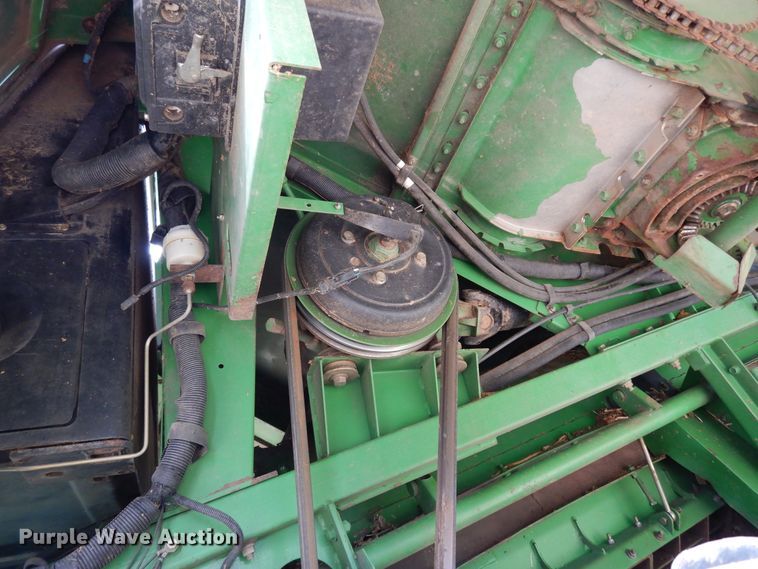 image for item DK0334 2004 John Deere 9760 STS  RWA combine