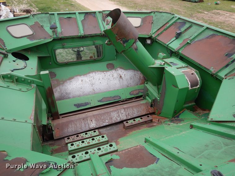 image for item DK0334 2004 John Deere 9760 STS  RWA combine