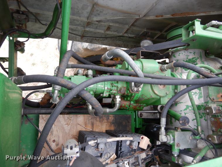 image for item DK0334 2004 John Deere 9760 STS  RWA combine