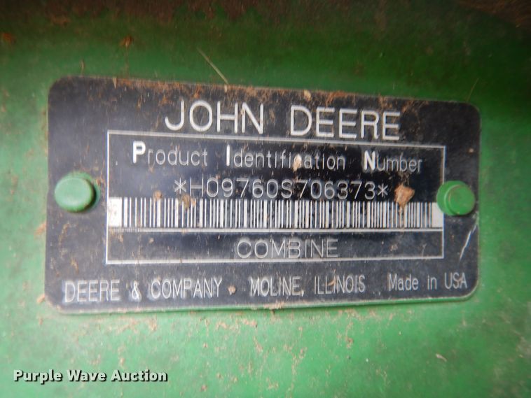 image for item DK0334 2004 John Deere 9760 STS  RWA combine