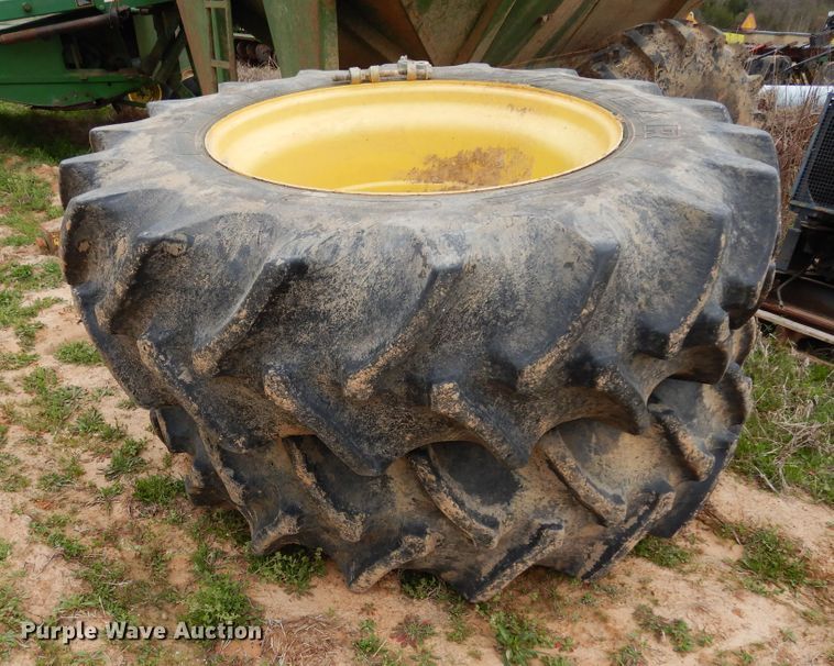 image for item DK0334 2004 John Deere 9760 STS  RWA combine