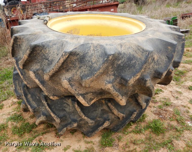 image for item DK0334 2004 John Deere 9760 STS  RWA combine