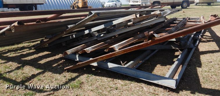 image for item DK0730 (7) fence panels