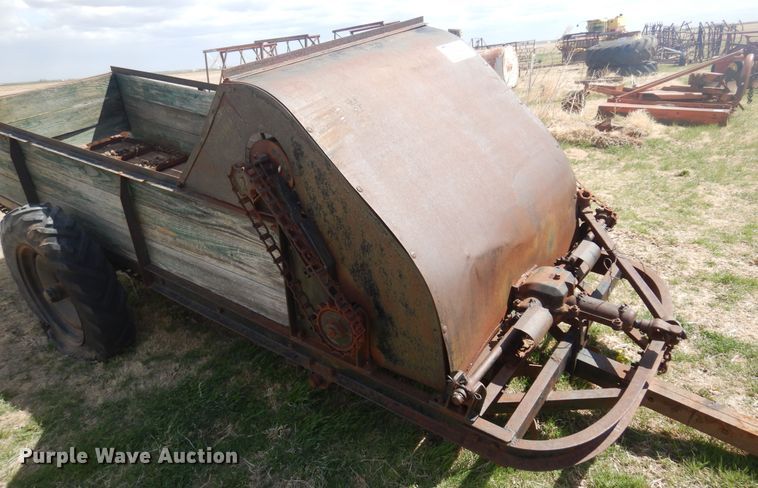 image for item DK0733 Manure spreader