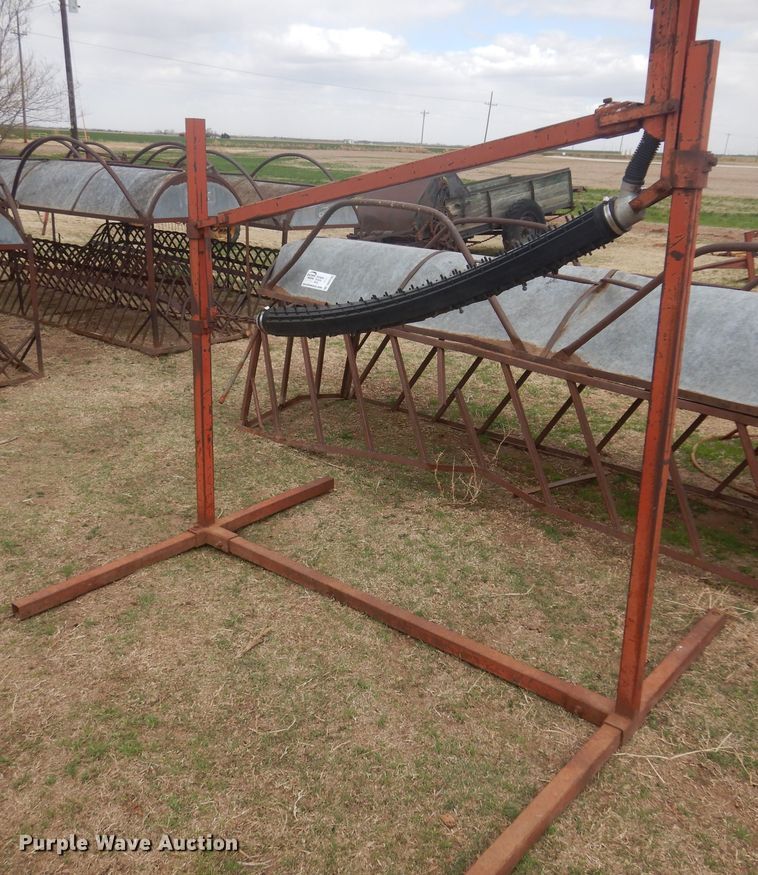 image for item DK0735 Livestock feeders