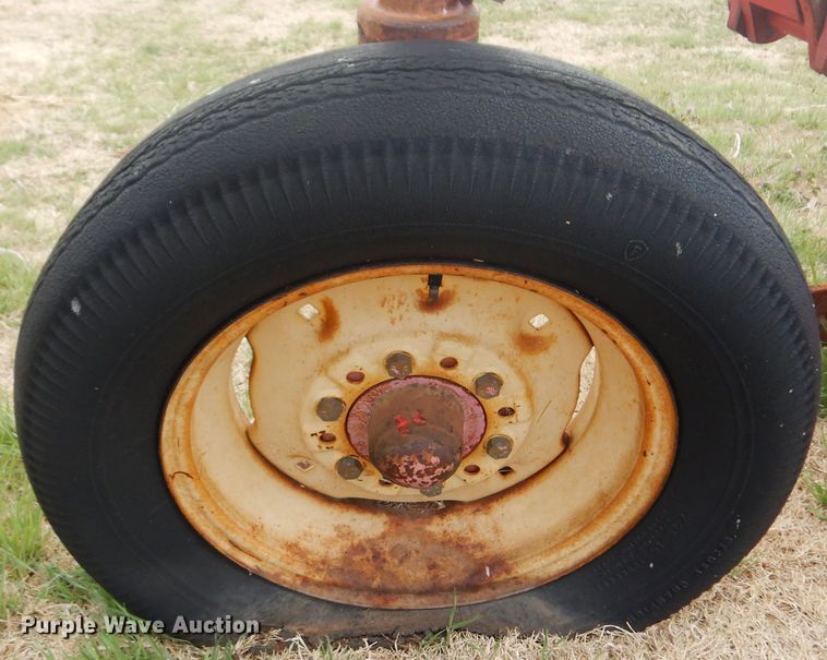 image for item DK0742 Massey Ferguson 86  six bottom plow