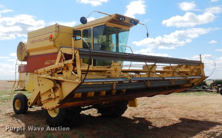 image for item DK0752 1978 New Holland TR70  combine