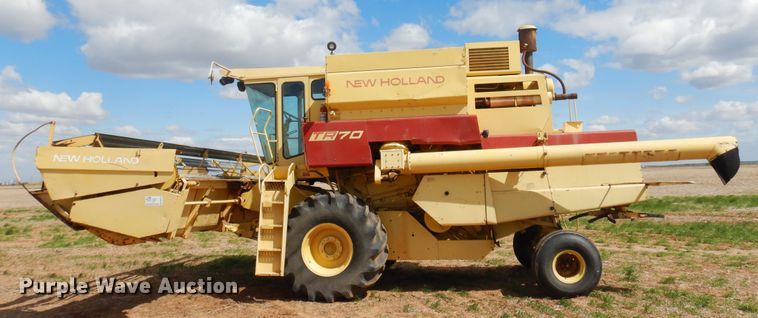 image for item DK0752 1978 New Holland TR70  combine