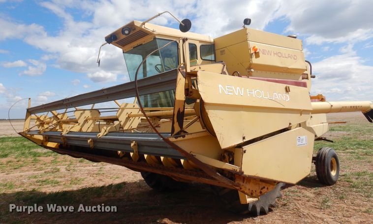 image for item DK0752 1978 New Holland TR70  combine