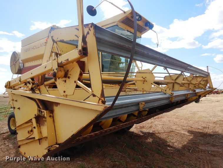 image for item DK0752 1978 New Holland TR70  combine