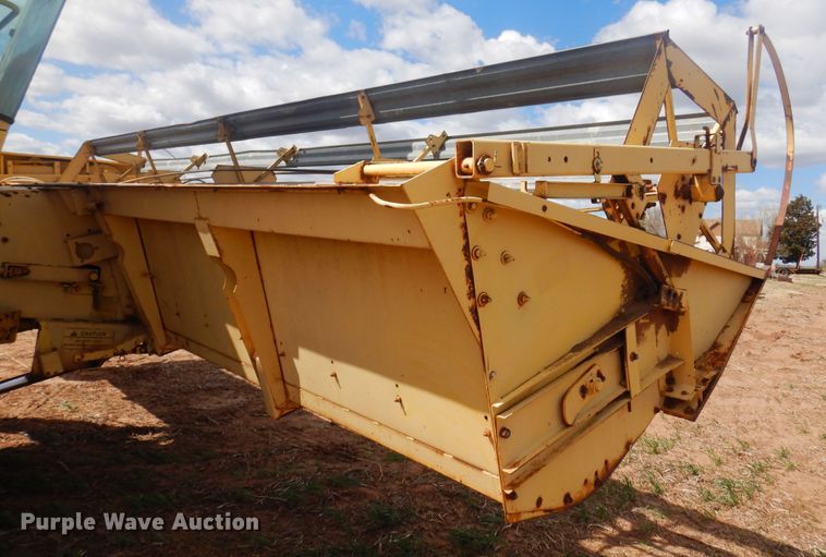 image for item DK0752 1978 New Holland TR70  combine