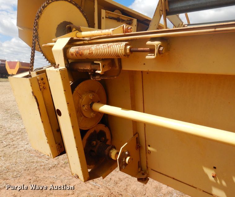 image for item DK0752 1978 New Holland TR70  combine