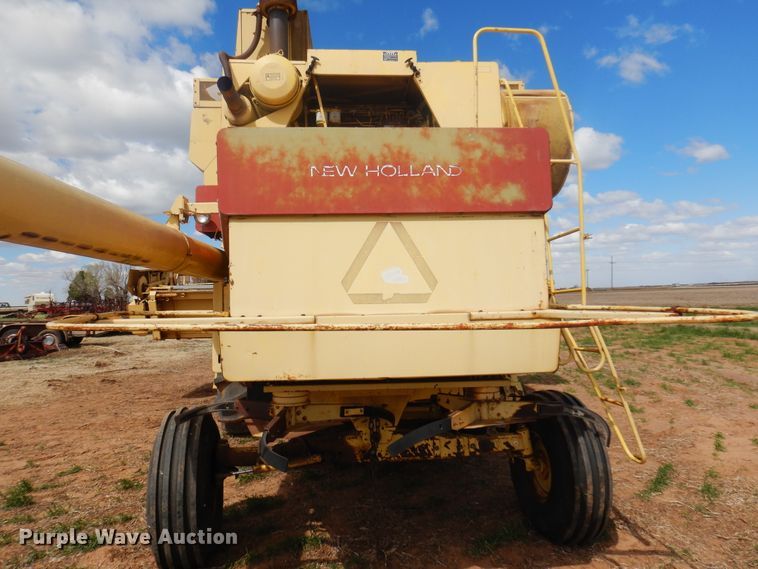 image for item DK0752 1978 New Holland TR70  combine