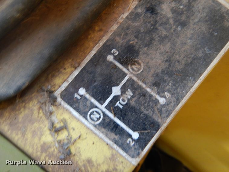 image for item DK0752 1978 New Holland TR70  combine