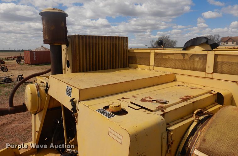 image for item DK0752 1978 New Holland TR70  combine