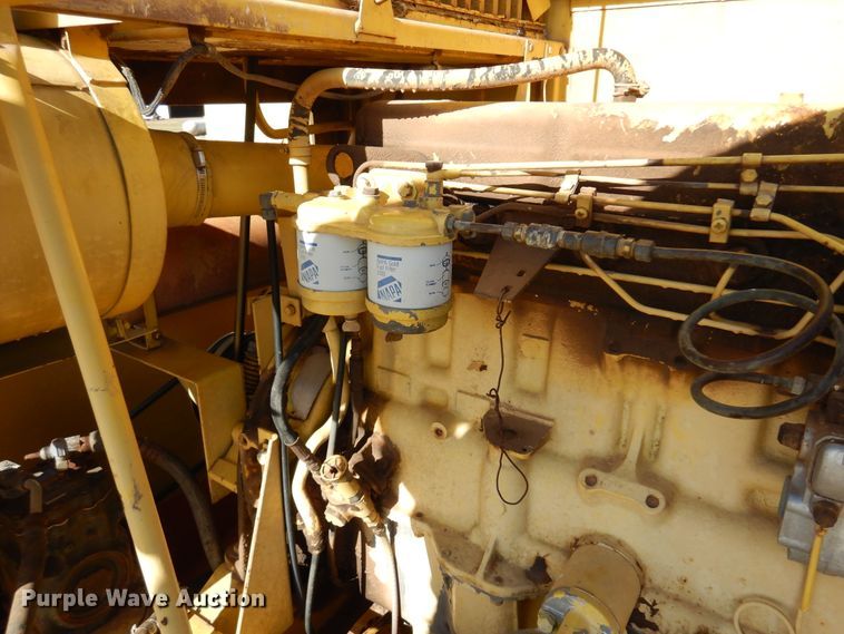 image for item DK0752 1978 New Holland TR70  combine