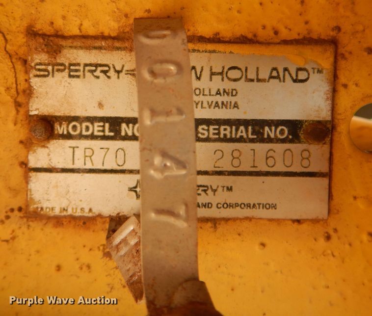 image for item DK0752 1978 New Holland TR70  combine