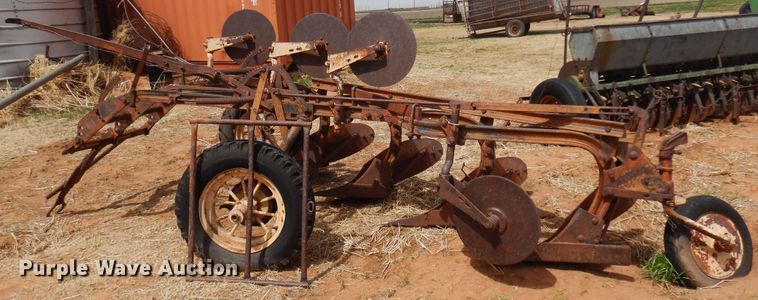 image for item DK0756 Minneapolis Moline  four bottom plow