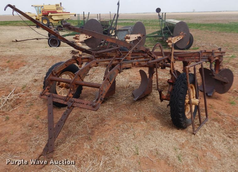 image for item DK0756 Minneapolis Moline  four bottom plow