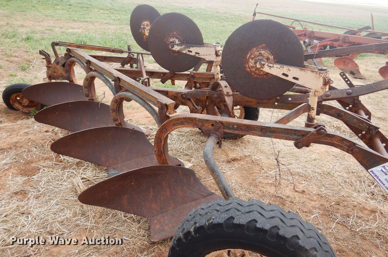 image for item DK0756 Minneapolis Moline  four bottom plow