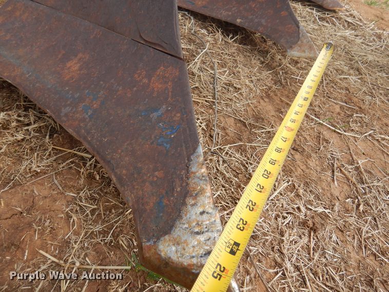 image for item DK0756 Minneapolis Moline  four bottom plow