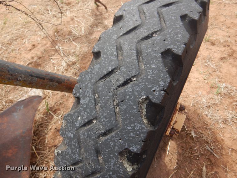 image for item DK0756 Minneapolis Moline  four bottom plow