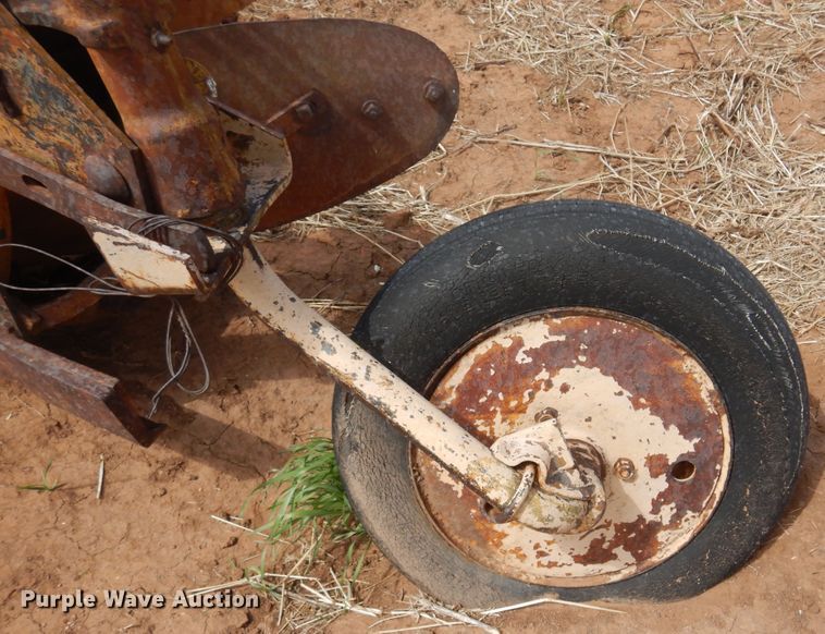 image for item DK0756 Minneapolis Moline  four bottom plow