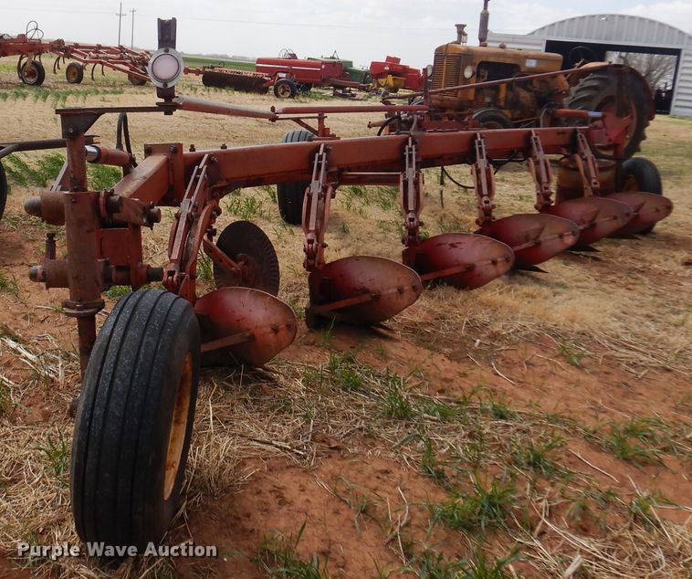 image for item DK0758 Massey Ferguson MF880  six bottom plow