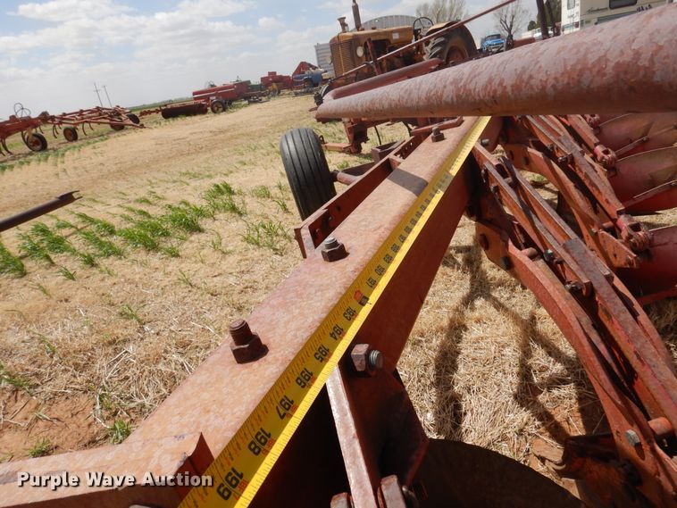 image for item DK0758 Massey Ferguson MF880  six bottom plow