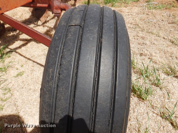 image for item DK0758 Massey Ferguson MF880  six bottom plow