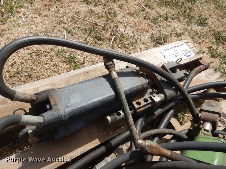 image for item DK0763 (4) hydraulic cylinders