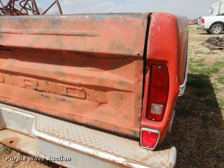 image for item DK0765 Pickup truck bed trailer