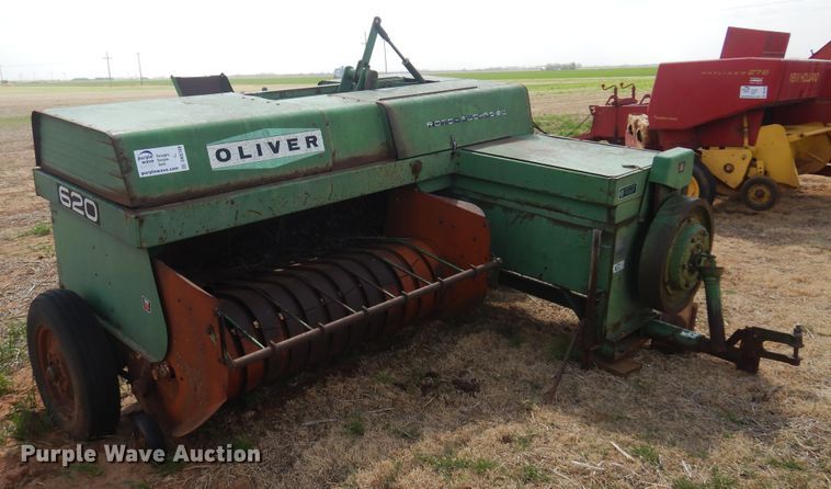 image for item DK0768 Oliver 620  small square baler