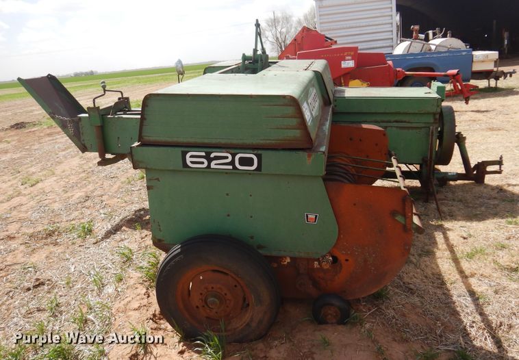 image for item DK0768 Oliver 620  small square baler