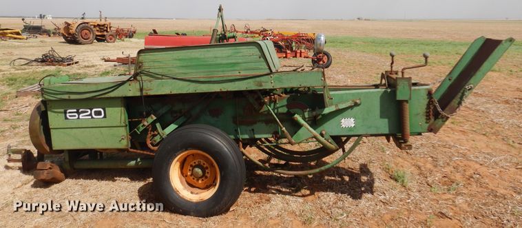 image for item DK0768 Oliver 620  small square baler