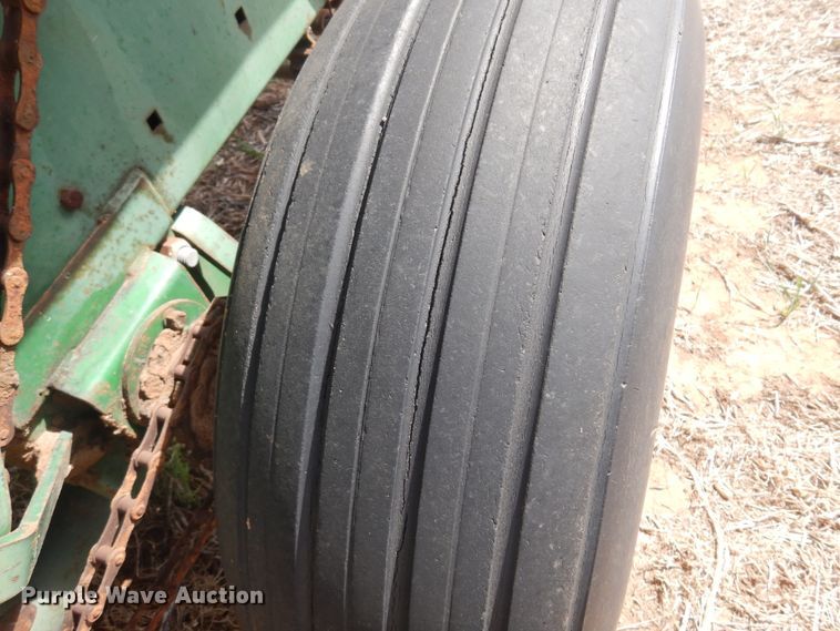 image for item DK0768 Oliver 620  small square baler