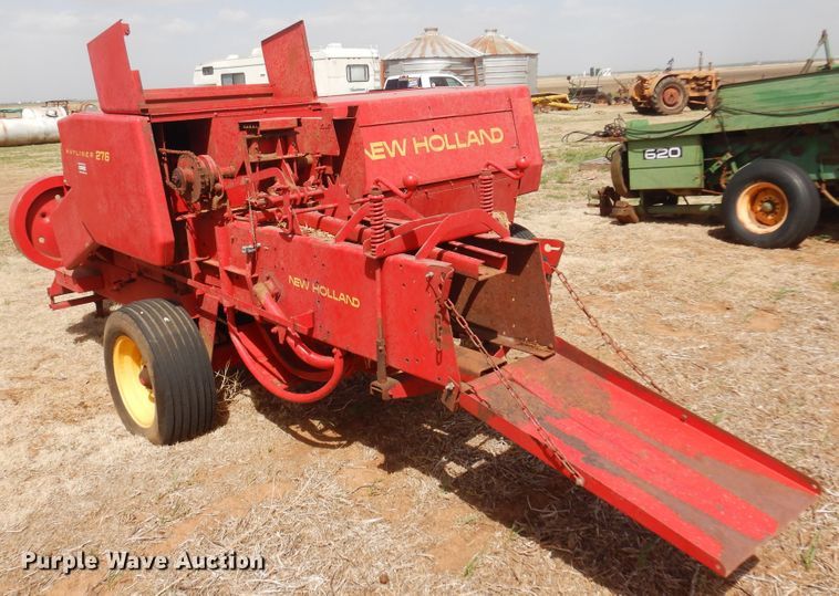 image for item DK0769 1972 New Holland 276  small square baler