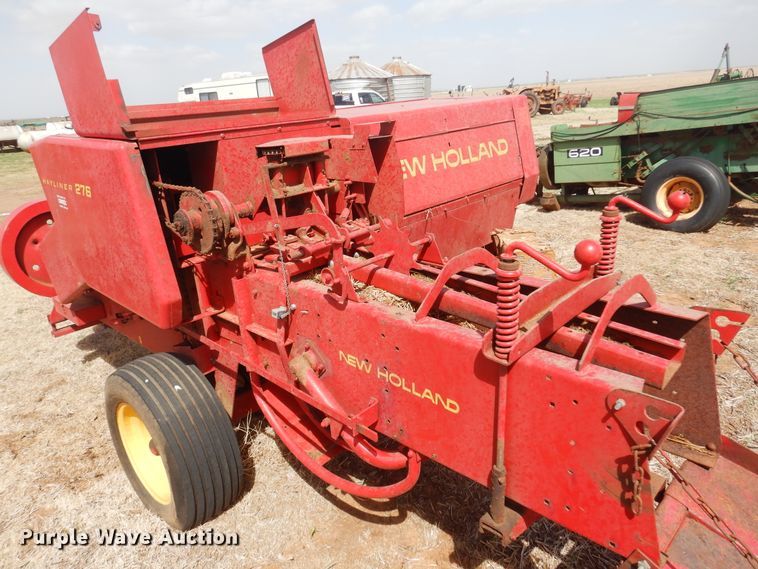 image for item DK0769 1972 New Holland 276  small square baler