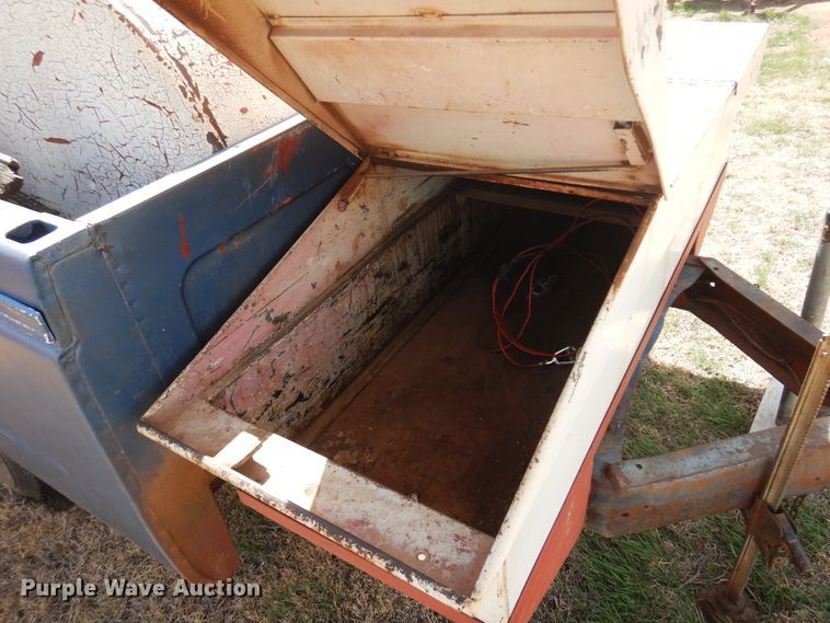 image for item DK0770 Pickup truck bed trailer