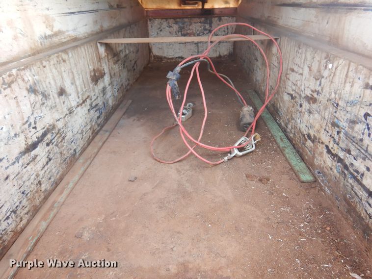 image for item DK0770 Pickup truck bed trailer